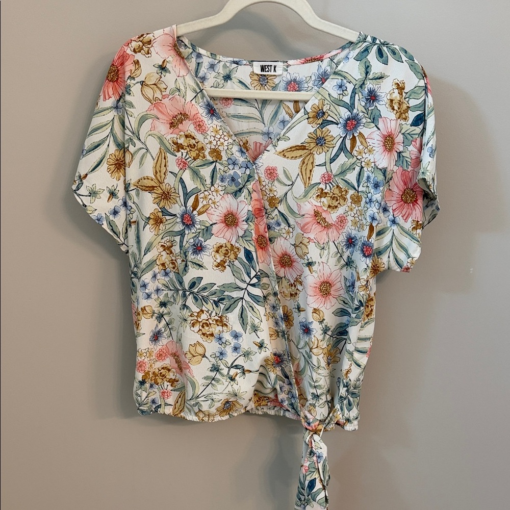 West Ix White Floral Tie-Front Crop Top